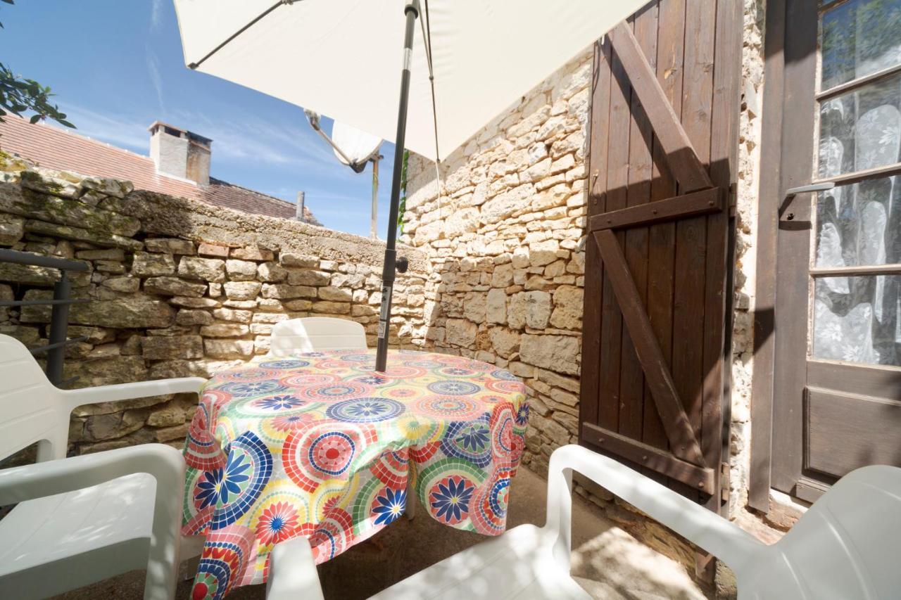La Petite Maison Du Perigord Tourtoirac Esterno foto